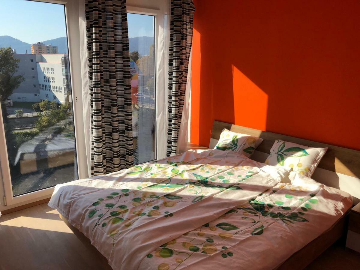 Kmheim, Cozy 103M2 Apartment, With 3 Bedroom And Covered Free Parking Place, Close To City Center Graz Bagian luar foto