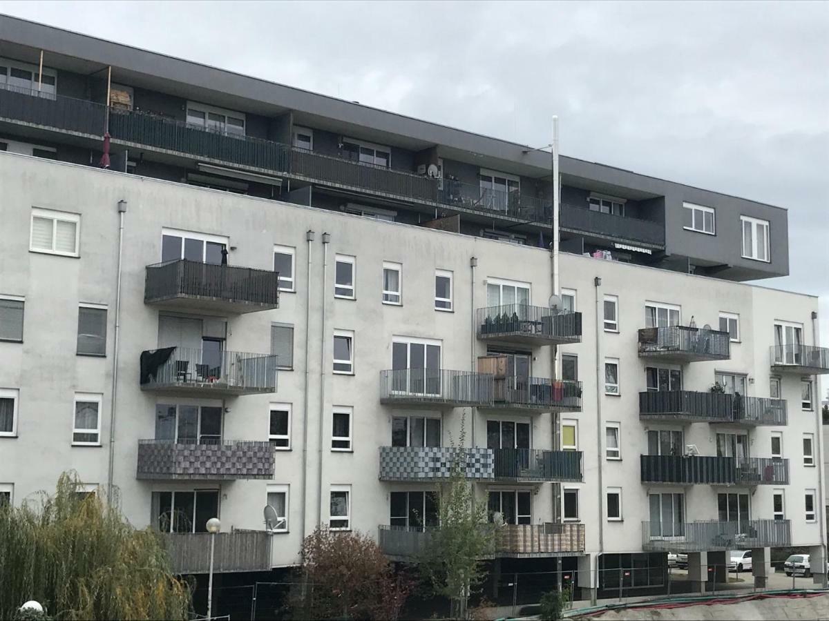Kmheim, Cozy 103M2 Apartment, With 3 Bedroom And Covered Free Parking Place, Close To City Center Graz Bagian luar foto